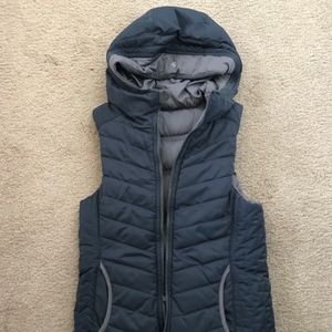 Lululemon reversible puffer vest